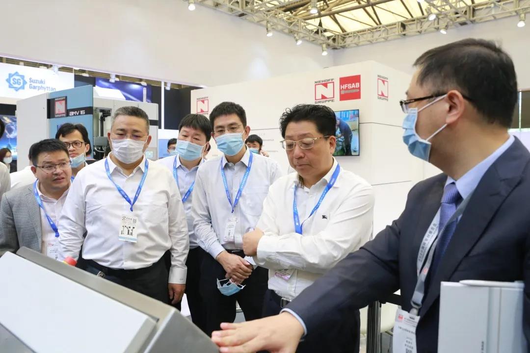 堅(jiān)持“走出去”“引進(jìn)來” 持續(xù)打造以市場(chǎng)為導(dǎo)向、產(chǎn)學(xué)研結(jié)合的線纜科技創(chuàng)新體系